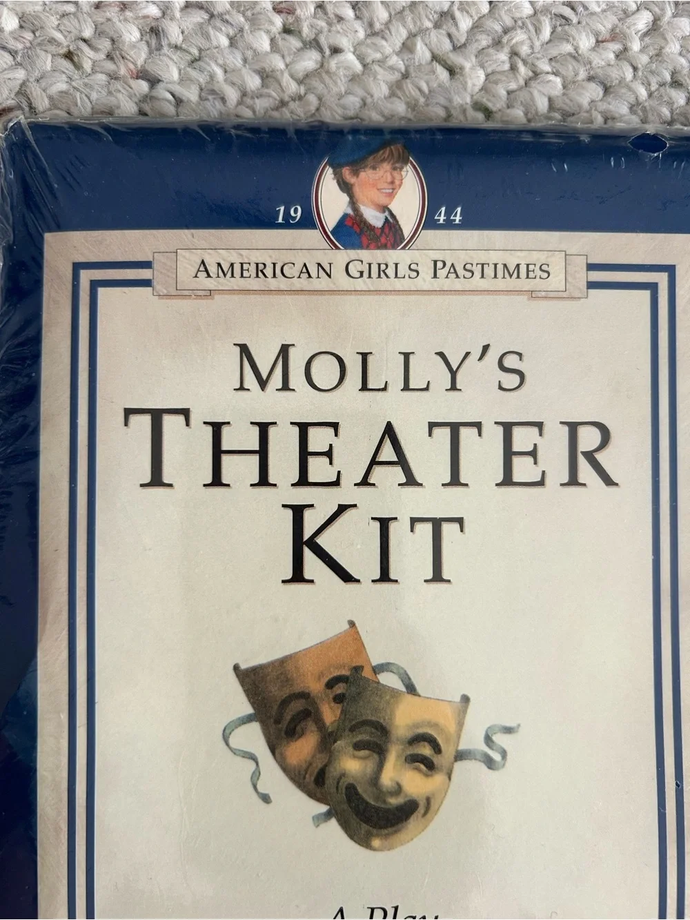 American Girl Molly's Theater Kit - Navy, Cream, Red, Green
